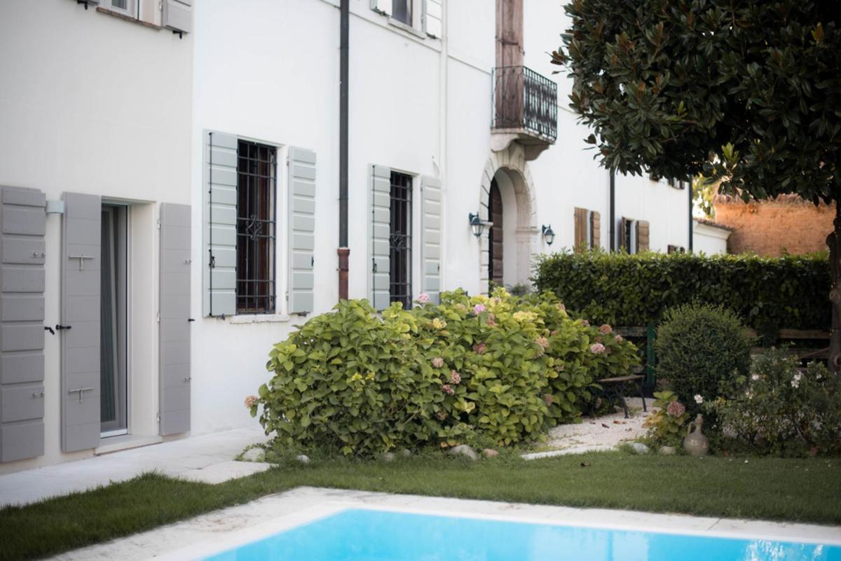 La Celeste Galeria B&B Mantua Exterior foto